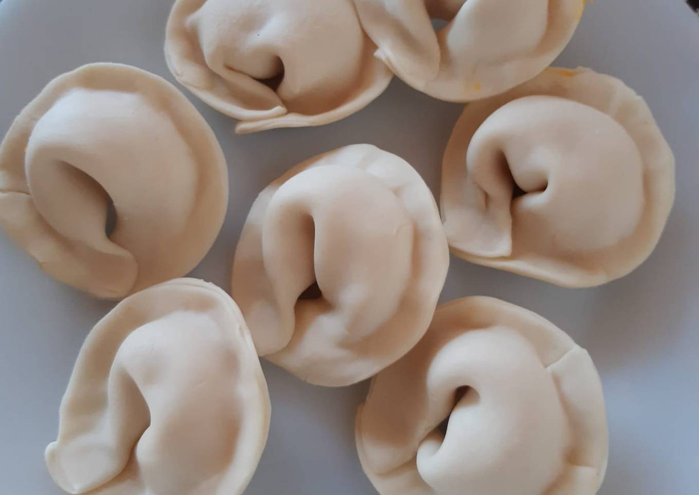 Ravioles de calabaza y queso (salsa a elección) fácil