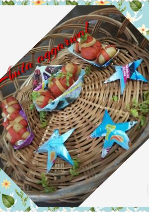 A picture of Gift wrap veggie parcels.