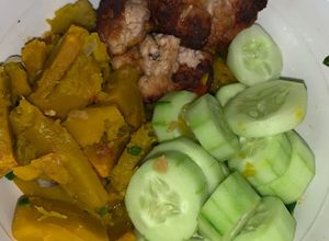 Hình của món Chả cá chiên với dầu dừa+bí đỏ+dưa leo (eat clean, giảm cân).