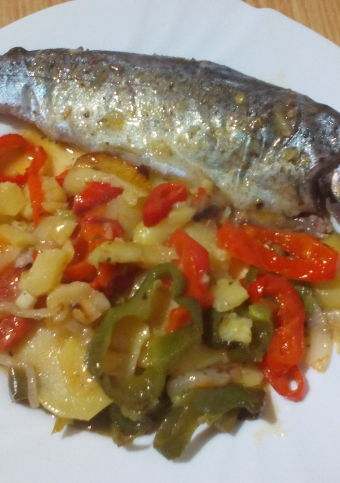 Una foto de Truchas con patatas panaderas