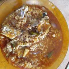 Una foto de Arroz con conejo