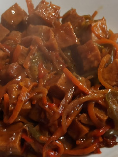 Una foto de Sweet and sour tofu