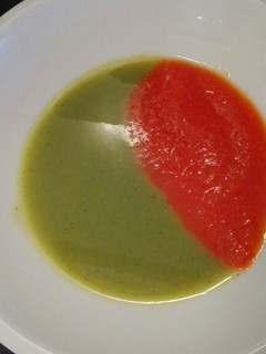 Una foto de Sopa de espárragos verdes
