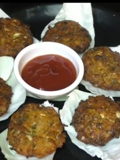 முட்டை கோஸ் வடை (cabbage Vadai recipe in tamil) செய்முறை முக்கிய புகைப்படம்