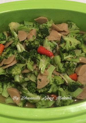 Foto resep Tumis Brokoli Bakso