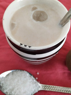 ચીકુ શેક (Chikoo Shake Recipe In Gujarati) રેસીપી મુખ્ય ફોટો