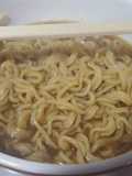 Sopa de fideos chinos con soja y harissa