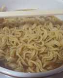 Sopa de fideos chinos con soja y harissa