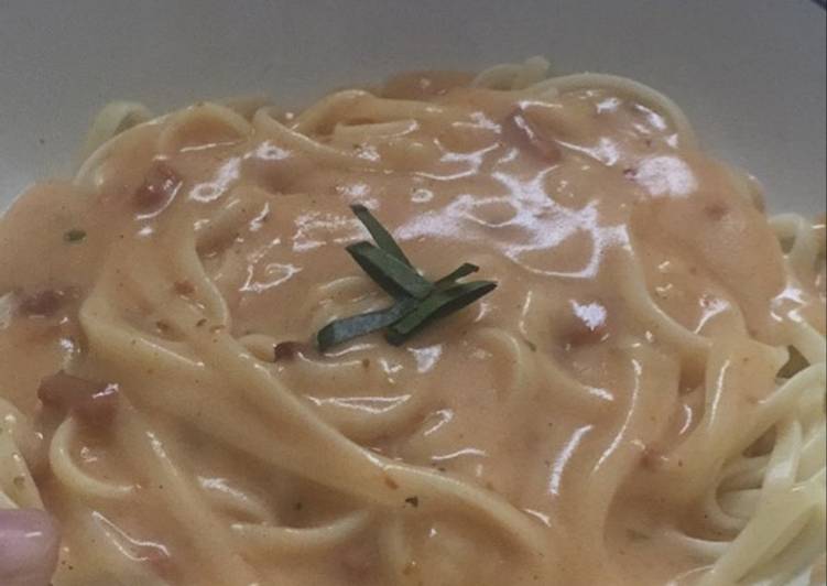Bagaimana Membuat Fettuccine Carbonara yang Bisa Manjain Lidah