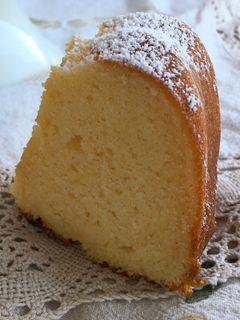 Una foto de Bizcocho de ricotta y limón