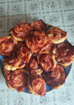 1993. Töltött leves tészta pizzás csiga 😋 recept fotója