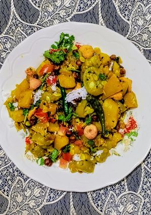 A picture of Turai(Ridge gourd) Dry Curry.