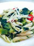 Strozzapreti con catalogna e ricotta salata