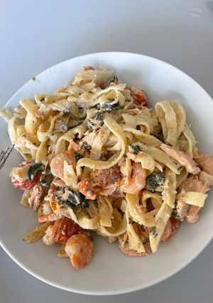 A picture of Salmon And Prawn Tagliatelle Oven Pasta.