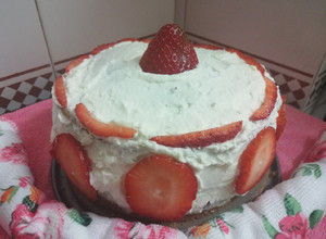 Foto principal de Tarta de fresas con nata🍓🍰