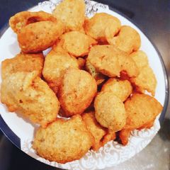 A picture of Aate ajwain ki pakodi.