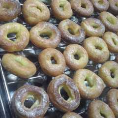 Una foto de Rosquitas de masa bomba
