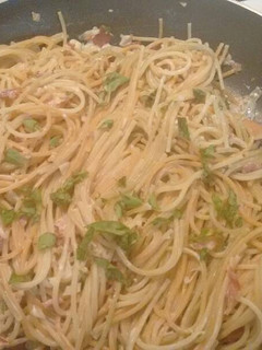 Una foto de Spaghetti Alfredo. ॐ