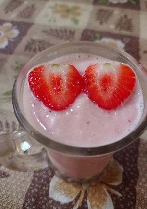 Foto resep Smoothies Strawberry Banana 🍓🍌