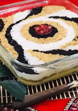 A picture of Whosayna’s Carpet Pudding with Cake as Base.
