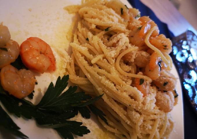 Rezept: Perfekt Knoblauch-Garnelen Pasta - Mit Tipps und Tricks