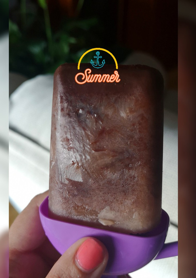 Una foto de Helado casero de Nesquik 🍫 y trocitos de choco
