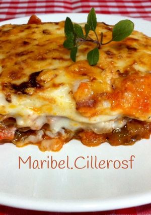 Una foto de Lasaña de vegetales y atún