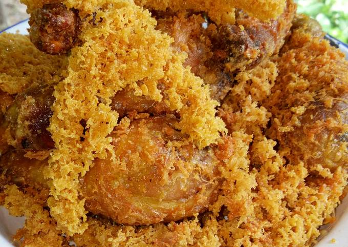 Resep Ayam Goreng Kremes ala Mbok Berek oleh Shindy Aja - Cookpad