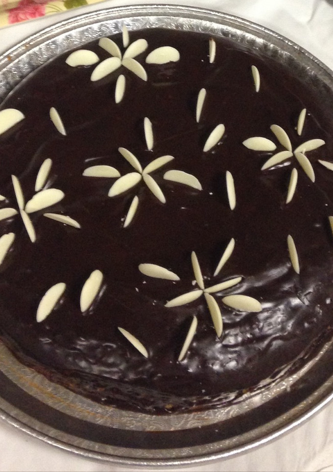 Una foto de Torta de chocolate café y coco para la tarde