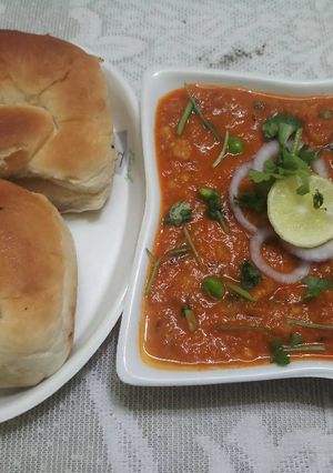 A picture of Pav bhaji.