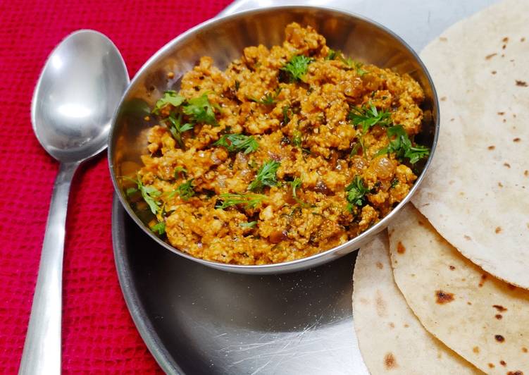 Easiest Way to Make Any-night-of-the-week Bhuna Masala Paneer Bhurji !!