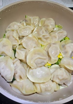A picture of Easy Healthy Dumpling One-Pot Meal.