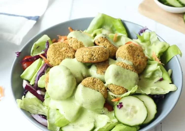 Recipe: Delicious Фалафель с овощами под соусом