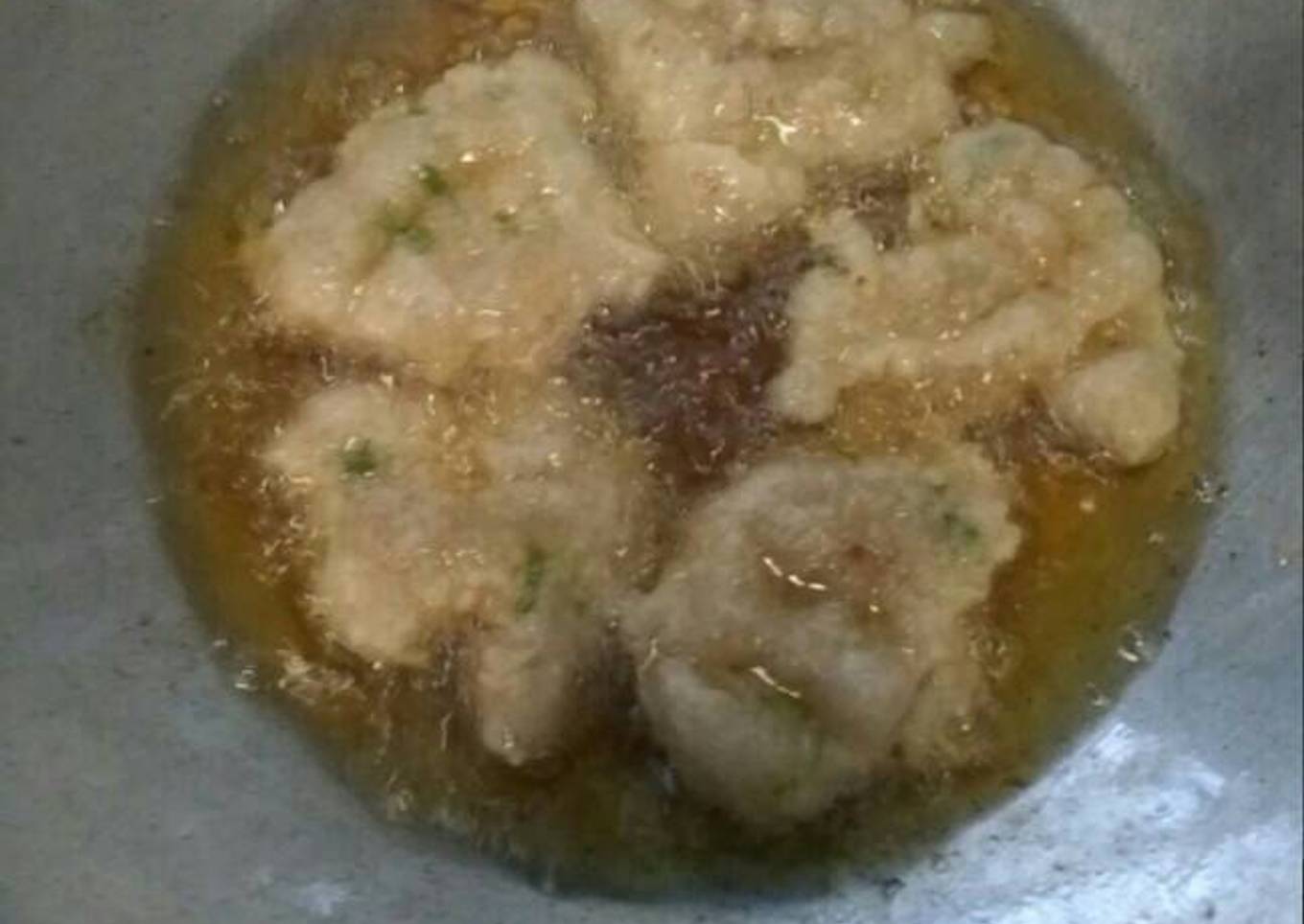 Pengadukan mengaduk nasi.