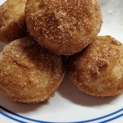 A picture of Churro Muffins.
