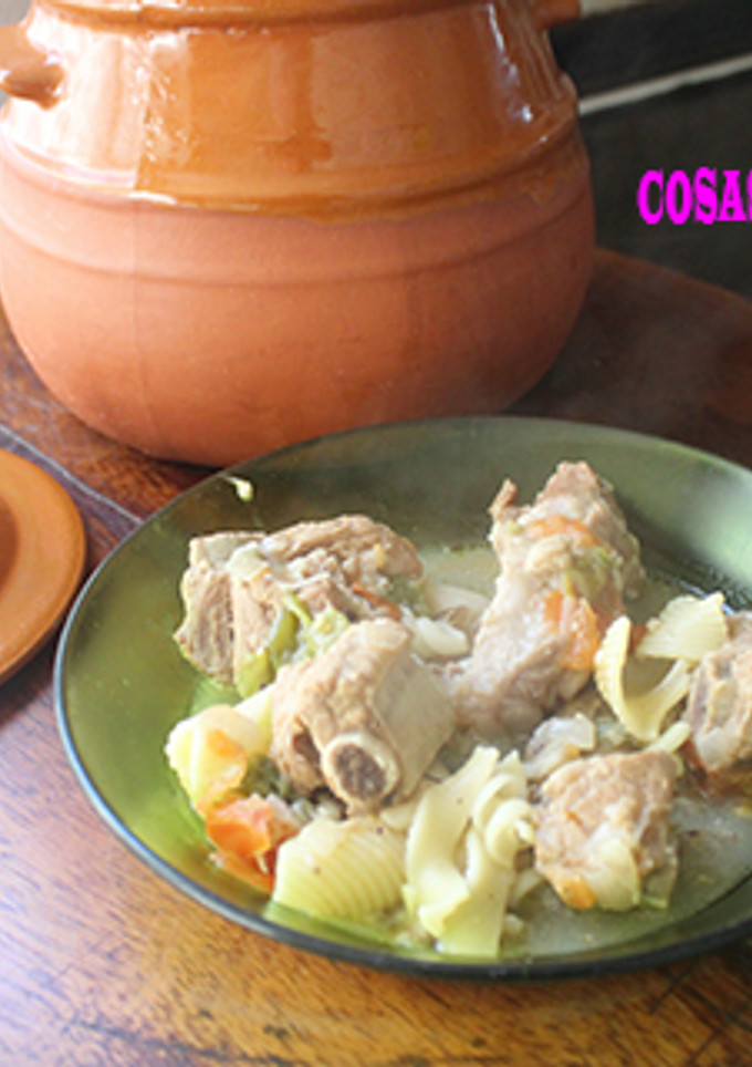Una foto de Costillas con pasta