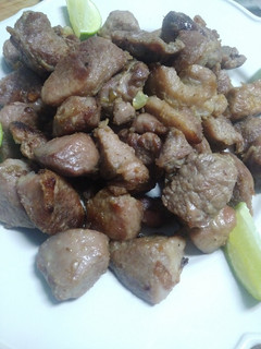 Una foto de Masas De Cerdo Fritas estilo Isa