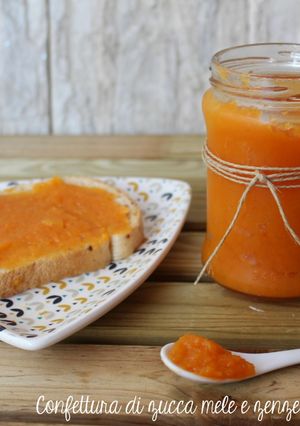 Foto di Confettura di zucca mele e zenzero in polvere