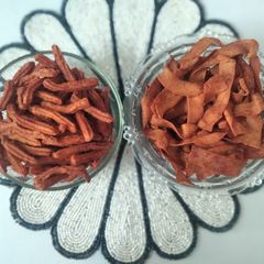 A picture of Soya Sticks and Soya Chips.