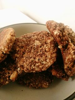 Una foto de Galletas de avena, plátano y maní