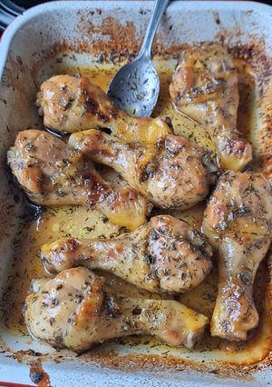 Une photo de Pilons de Poulet Miel-Citron-Thym Laqués et Fondants