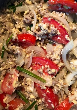 รูปของ หมูผัดไข่ (Stir-fried Pork with Egg)