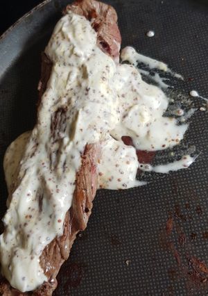 Une photo de Viande sauce moutarde