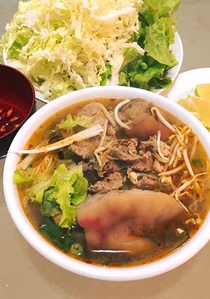 Hình của món Bún bò giò Huế 🐖🐂.