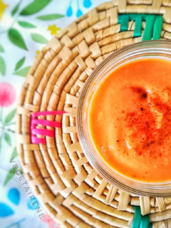 Una foto de Hummus de pimientos rojos asados