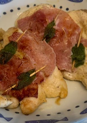 Foto di Saltimbocca di pollo con prosciutto e salvia