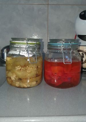 Una foto de Berenjenas al escabeche y morrones dulces 🍆🫑