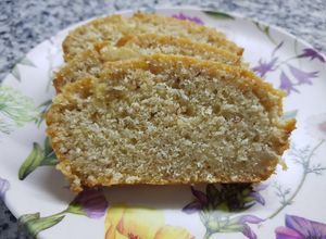 Una foto de Budín de coco sin huevos con sobras de leche de almendras