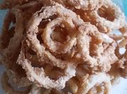 A picture of onion rings