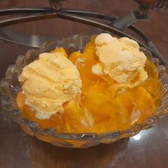 A picture of Mango Falooda Drink.